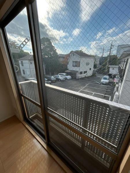川崎市中原区上小田中６丁目のアパート