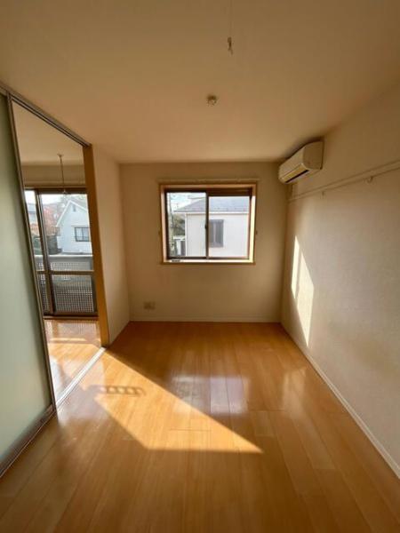川崎市中原区上小田中６丁目のアパート