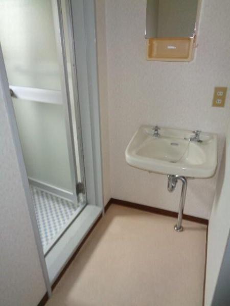 コーポユタカ