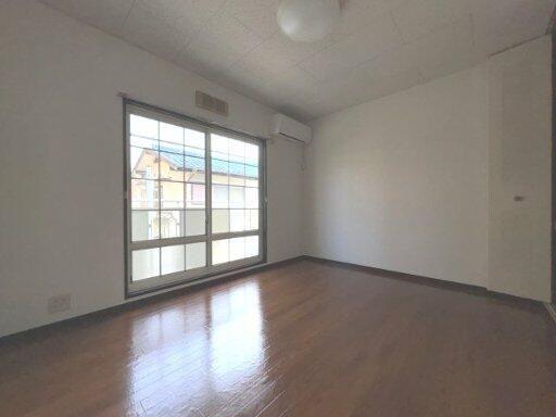 川崎市中原区上小田中７丁目のアパート