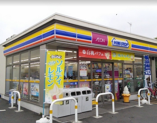 横浜市鶴見区生麦５丁目のマンション(ミニストップ花月園店)