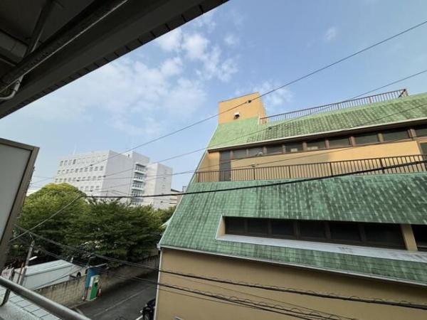 横浜市神奈川区東神奈川２丁目のマンション