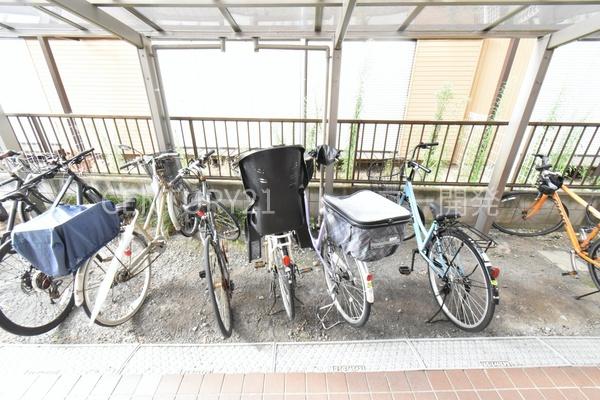 川崎市中原区宮内１丁目のマンション