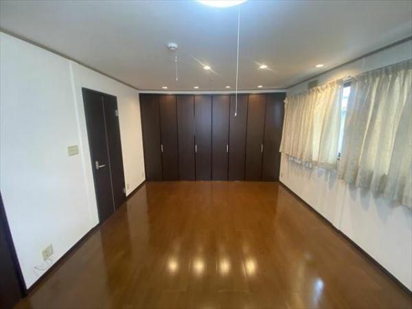 南幸町３丁目貸家