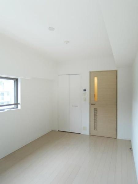 川崎市幸区中幸町４丁目のマンション