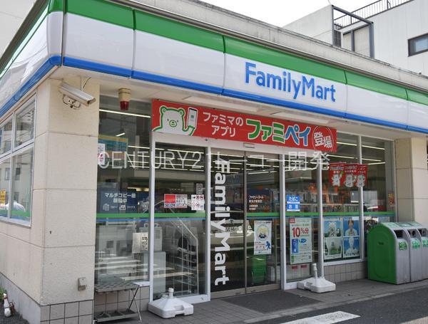 ドルチェ武蔵小杉(ファミリーマート新丸子駅東店)