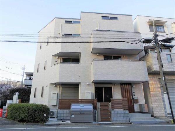 大田区千鳥２丁目のテラスハウス