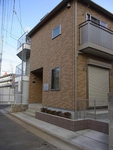 横浜市港北区樽町３丁目のアパート