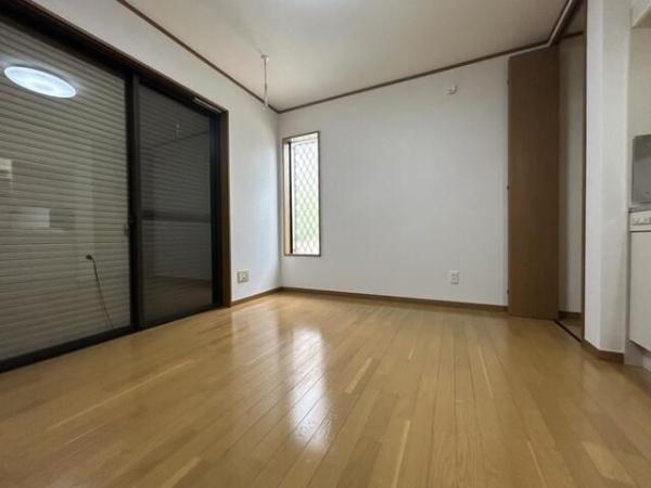 川崎市高津区新作４丁目のアパート