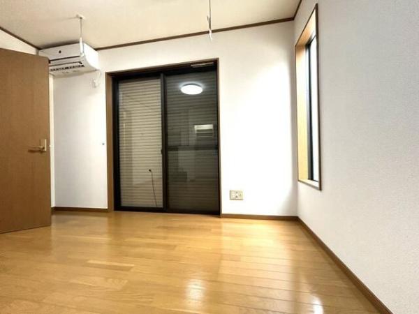 川崎市高津区新作４丁目のアパート