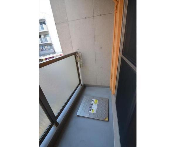 川崎市幸区中幸町４丁目のマンション