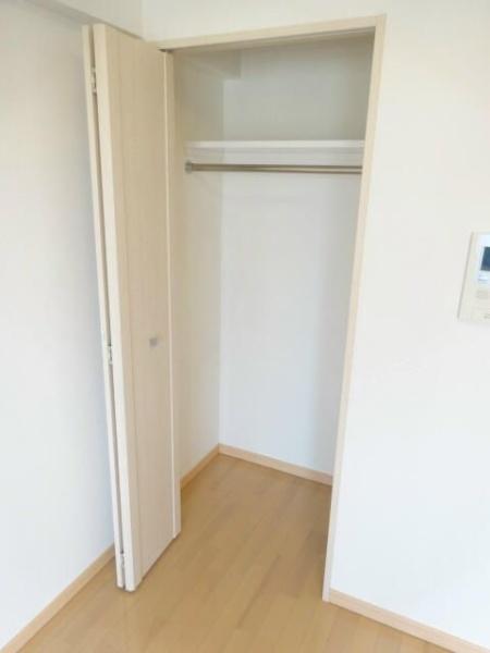 川崎市中原区上新城２丁目のマンション