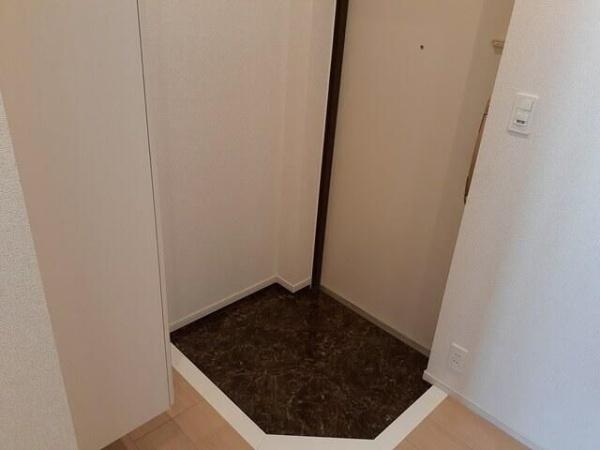 川崎市幸区南加瀬３丁目のマンション