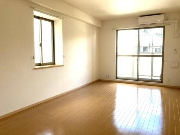 川崎市幸区小倉１丁目のマンション