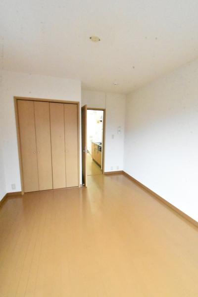 川崎市中原区下小田中4丁目のマンション(洋室)