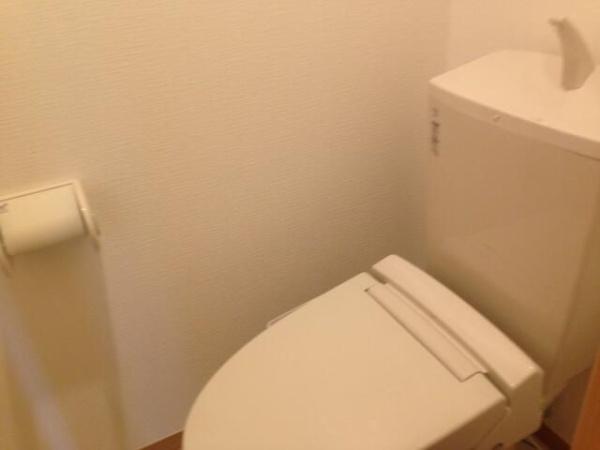 川崎市中原区新城５丁目のアパート