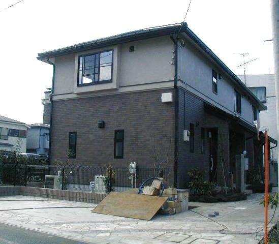 川崎市高津区新作１丁目のテラスハウス