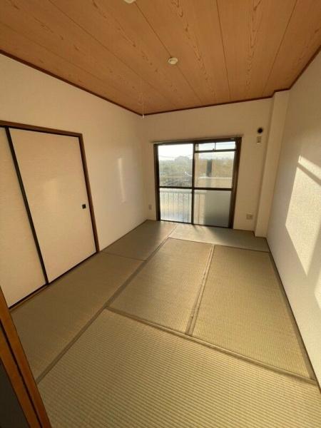 川崎市高津区久末のマンション