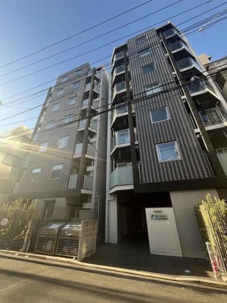 横浜市神奈川区東神奈川１丁目のマンション