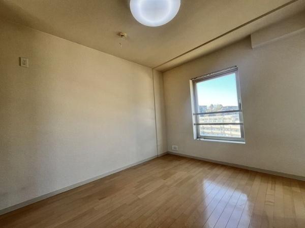 川崎市高津区末長１丁目のマンション