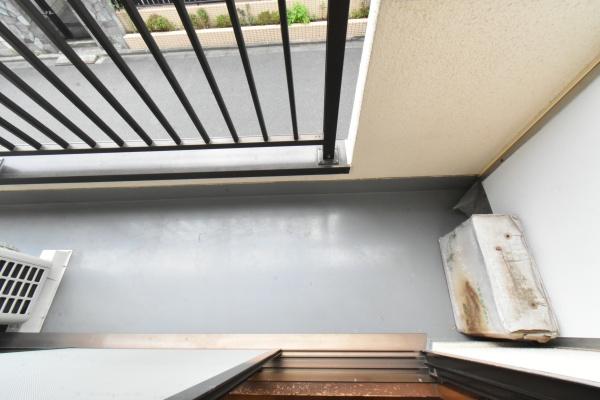 川崎市中原区上平間のマンション(バルコニー)