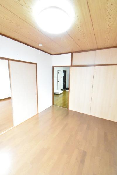 川崎市中原区上平間のマンション(洋室)