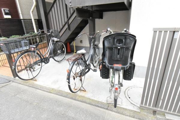 川崎市中原区上平間のマンション(エントランス)