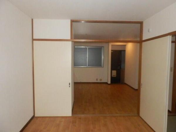 川崎市高津区下野毛３丁目のマンション