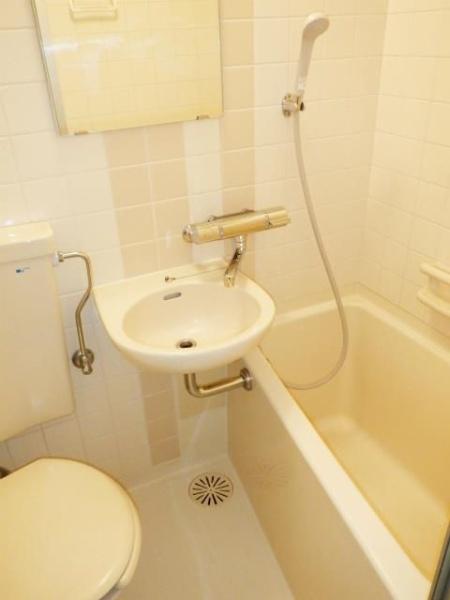 川崎市幸区中幸町4丁目のマンション(バス)