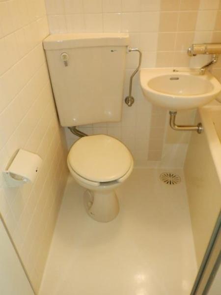 川崎市幸区中幸町4丁目のマンション(トイレ)