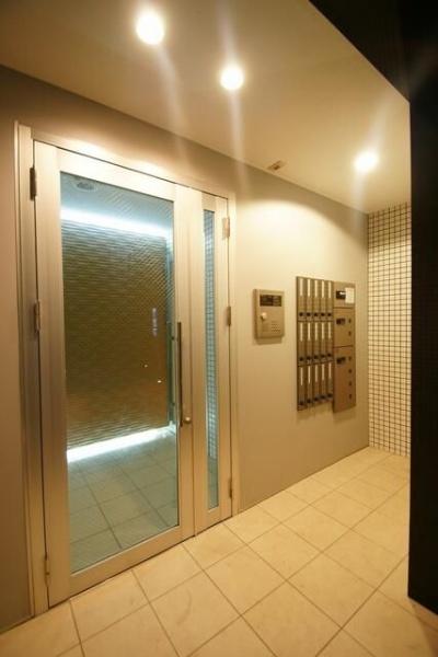 川崎市川崎区川中島1丁目のマンション(エントランス)