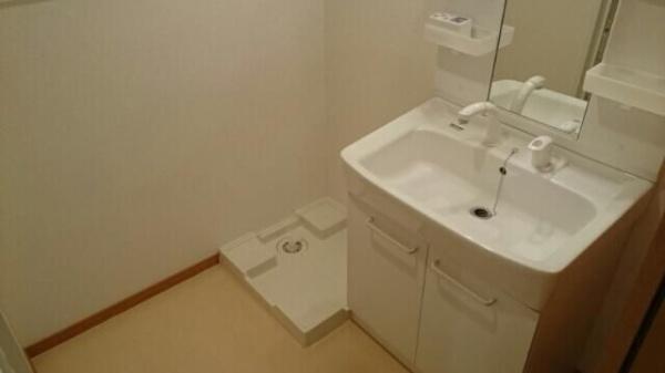 川崎市幸区南加瀬２丁目のマンション