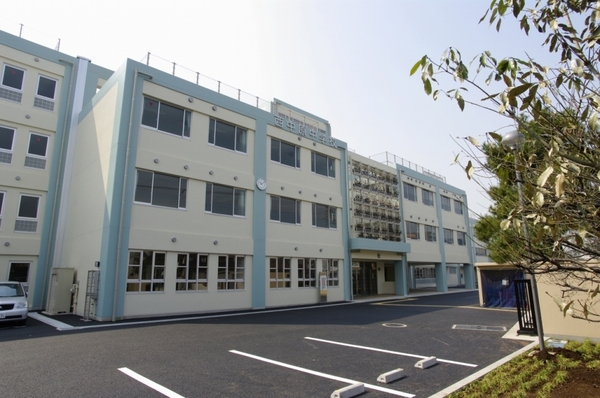 ラベンダーコート(川崎市立中原中学校)