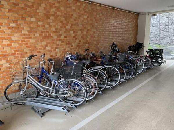 横浜市港北区高田西４丁目のマンション