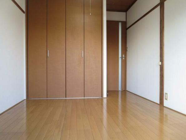 川崎市中原区上小田中６丁目のマンション