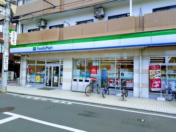 大和市南林間１丁目のマンション(ファミリーマート南林間店)