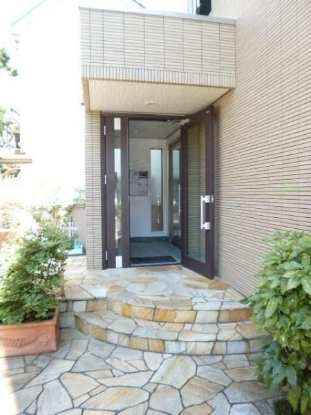 川崎市高津区久地２丁目のマンション