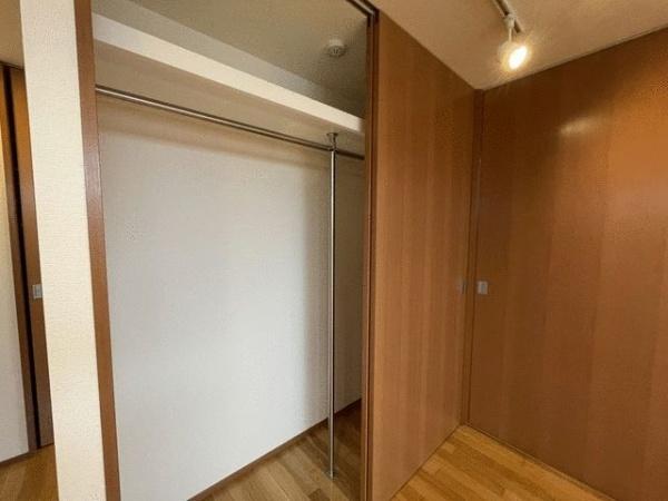 横浜市神奈川区六角橋１丁目のマンション