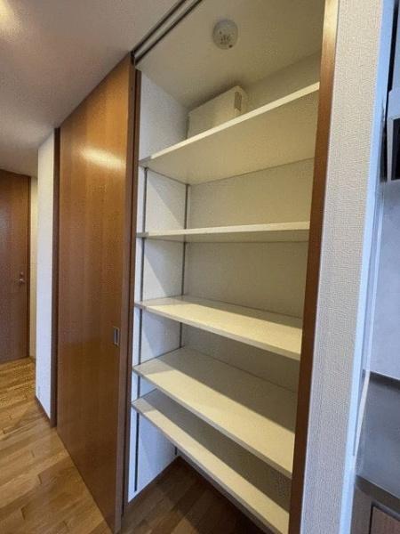 横浜市神奈川区六角橋１丁目のマンション