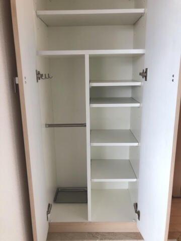 川崎市中原区新丸子町のマンション