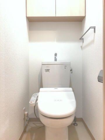 川崎市中原区新丸子町のマンション
