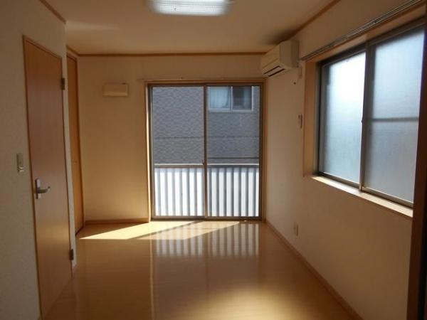 川崎市多摩区菅１丁目のアパート