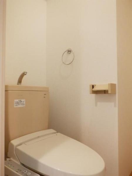 横浜市神奈川区東神奈川２丁目のマンション