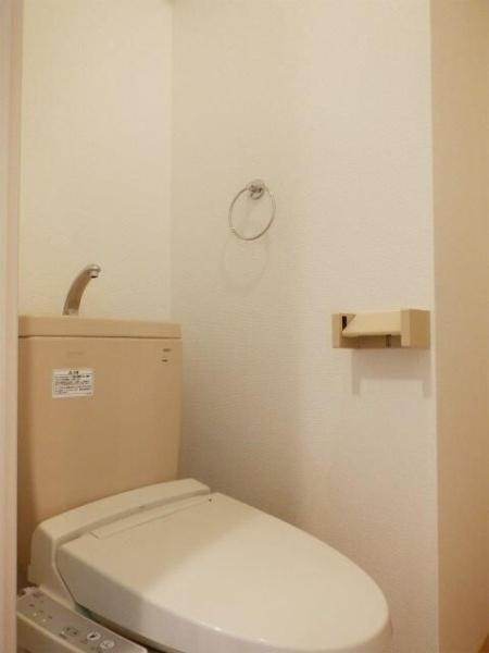 横浜市神奈川区東神奈川２丁目のマンション