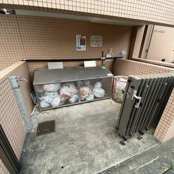 川崎市高津区下作延３丁目のマンション