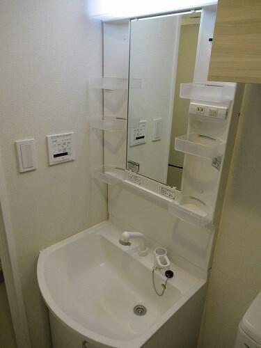 横浜市鶴見区潮田町１丁目のマンション