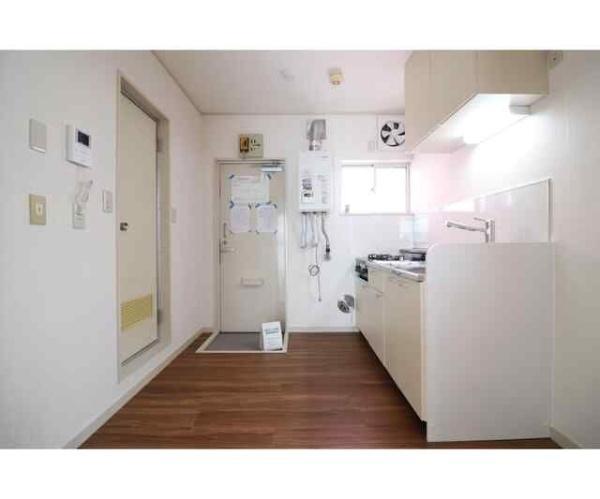 川崎市幸区塚越３丁目のアパート