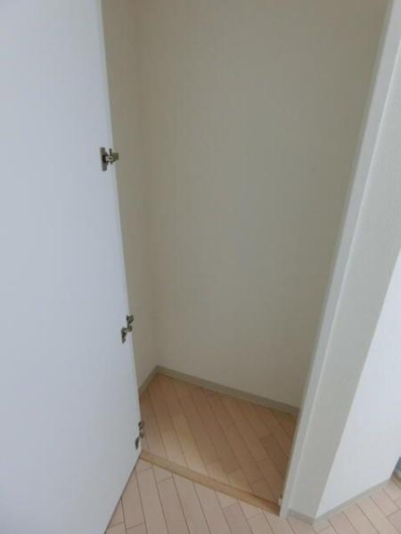 川崎市高津区久本３丁目のマンション