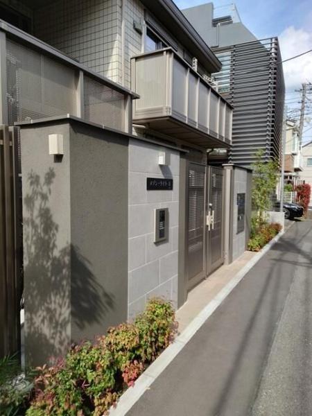 横浜市鶴見区平安町１丁目のアパート