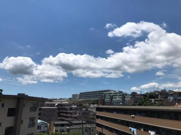 横浜市鶴見区鶴見２丁目のマンション